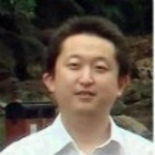 ţ